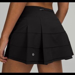 Pace Rival Mid-Rise Skirt